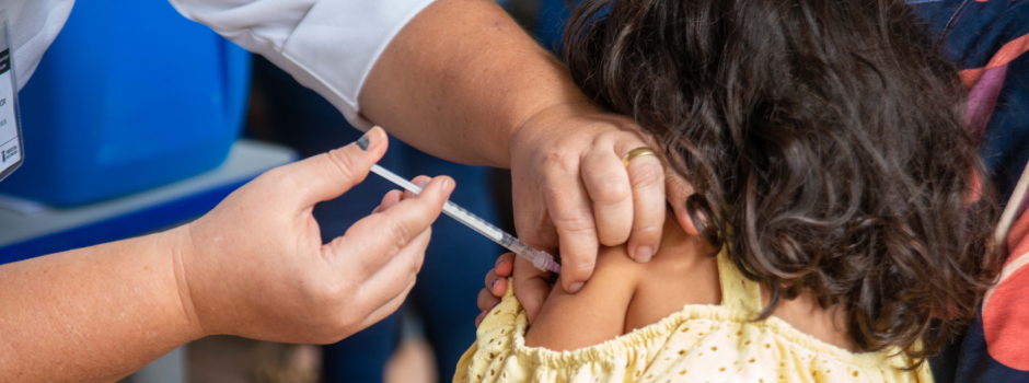 Vacinas contra influenza e covid salvam vidas e evitam agravamento de casos em Minas Gerais